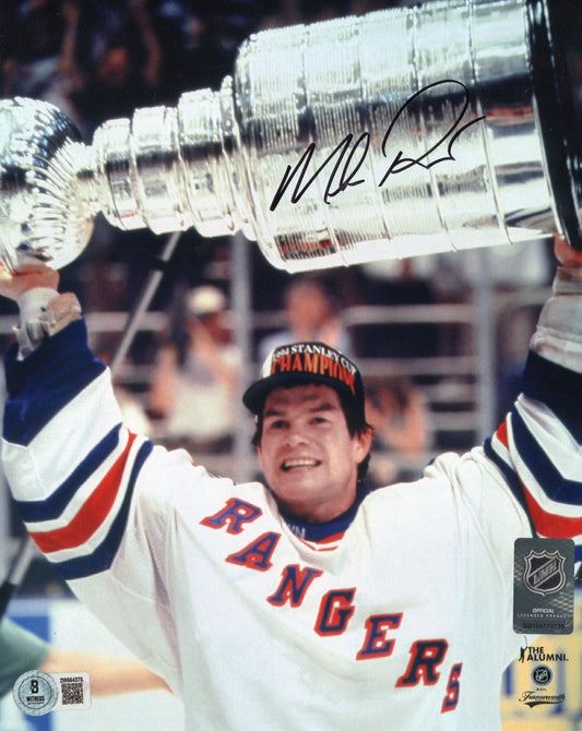 Mike Richter autographed signed 8x10 photo NHL New York Rangers Beckett