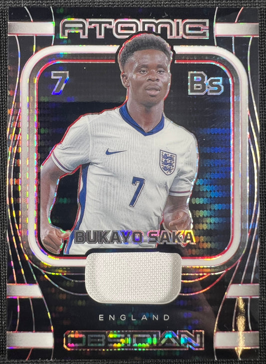 Bukayo Saka 2023-24 Panini Obsidian Atomic Red #AM-BSA /49