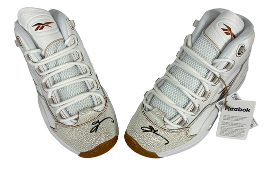 Allen Iverson autographed signed Sneaker pair Philadelphia 76er's JSA COA