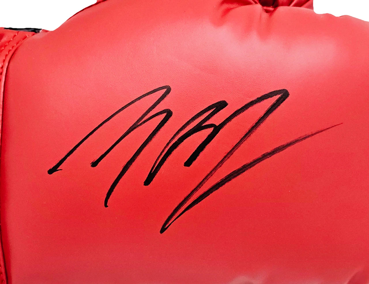 Michael B. Jordan Signed Red Everlast Boxing Glove RH - Beckett Authenticated