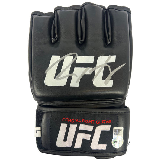 Max Holloway Signed Authentic UFC Fight Glove — Beckett Authenticated
