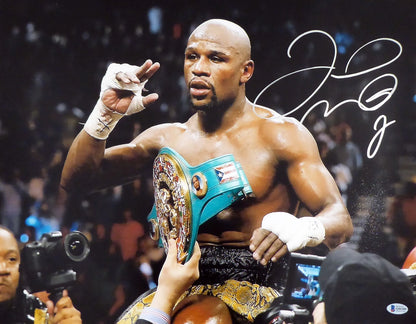 Floyd Mayweather Jr. Signed 16x20 Photo - Beckett