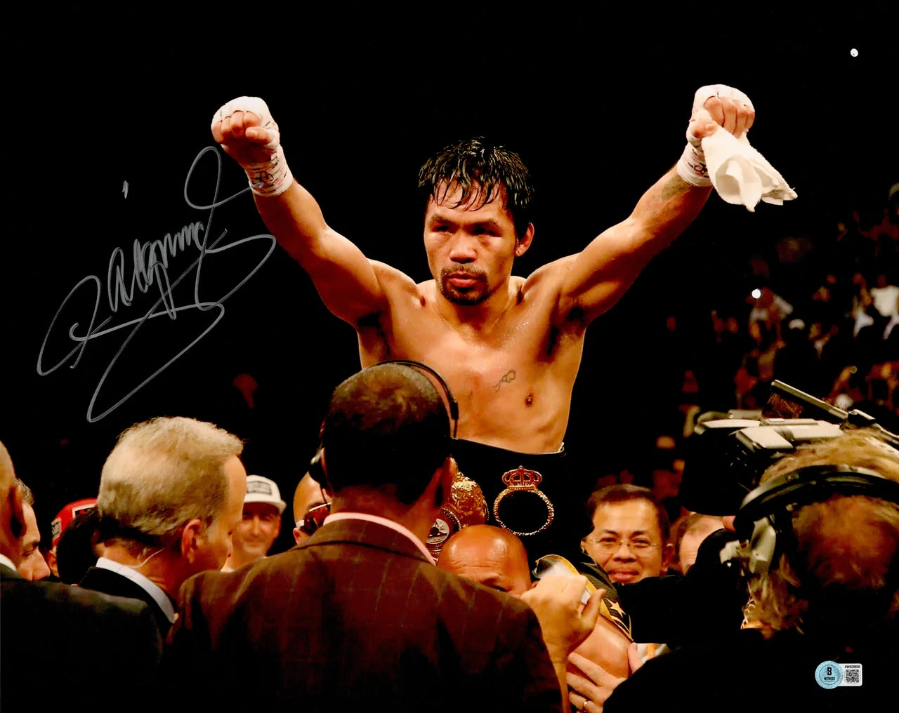 Manny Pacquiao Signed 16x20 Photo - Beckett